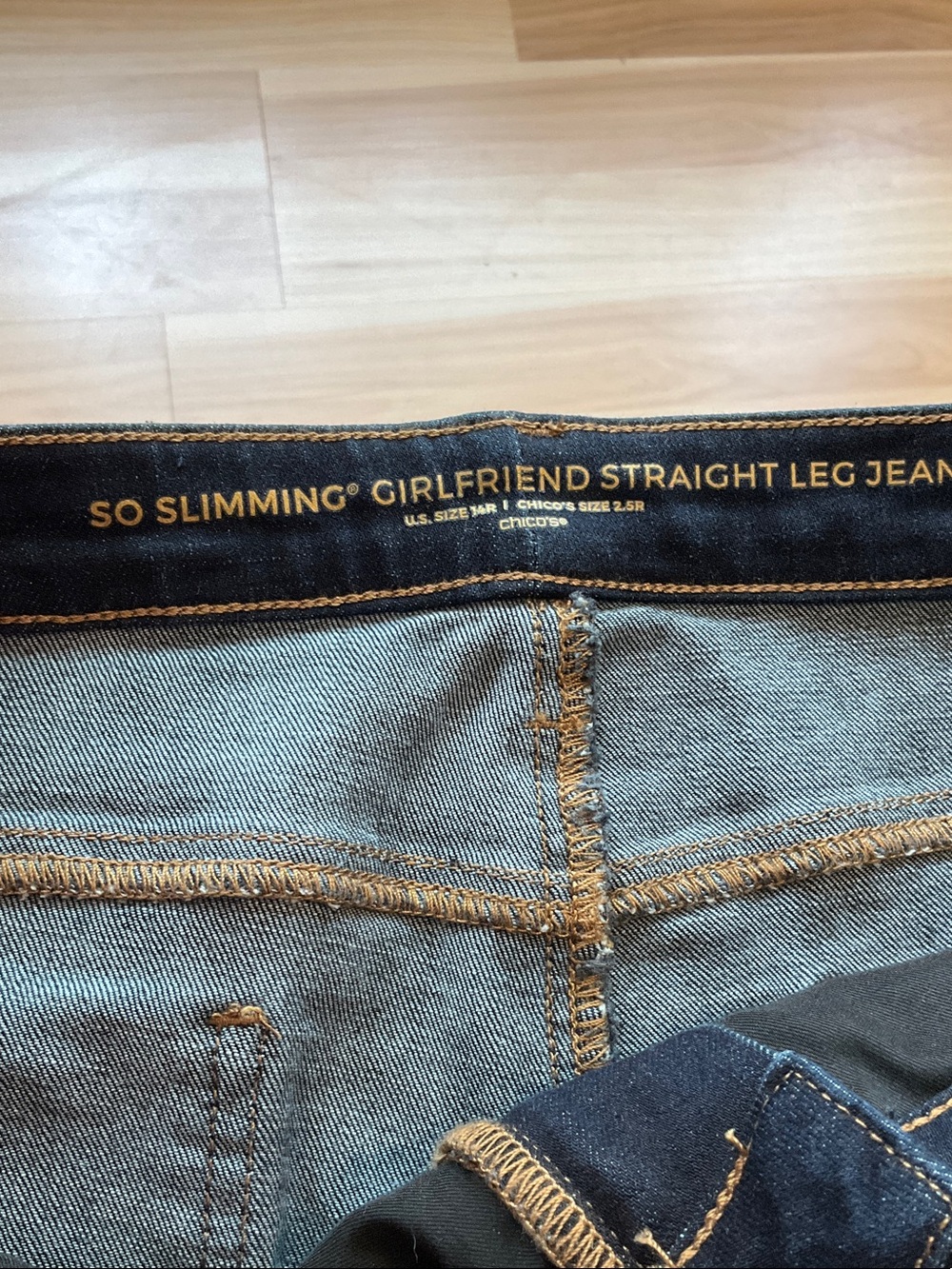 NWT Chico's So Slimming Girlfriend Straight Leg dark wash Jean with stretch 14 - Picture 6 of 13